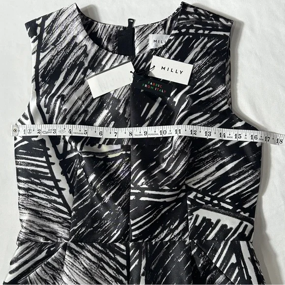 Milly Coco Black and White Patterned Sleeveless Shift Dress ~ 8 - Picture 8 of 12